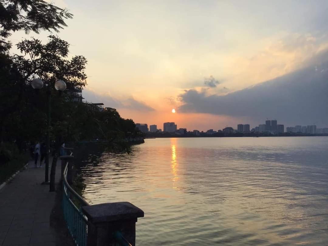 Best Price Ho Guom Apartments For Long Stay ฮานอย ภายนอก รูปภาพ